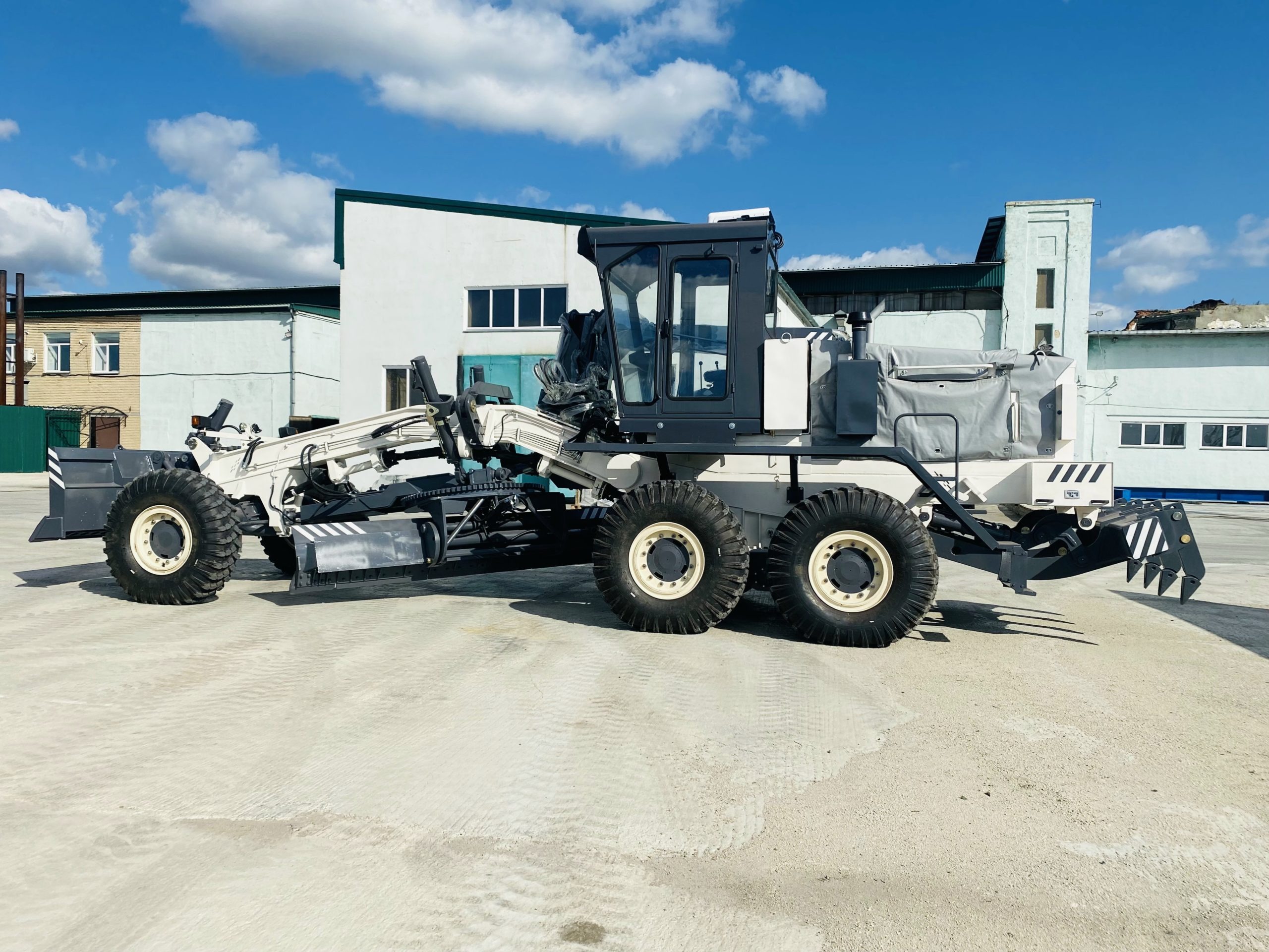 Автогрейдер ДЗ-98Ч с рыхлителем